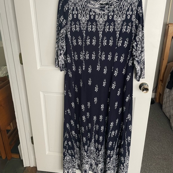 Reborn 2XL Maxi Dress with pockets - Picture 3 of 7